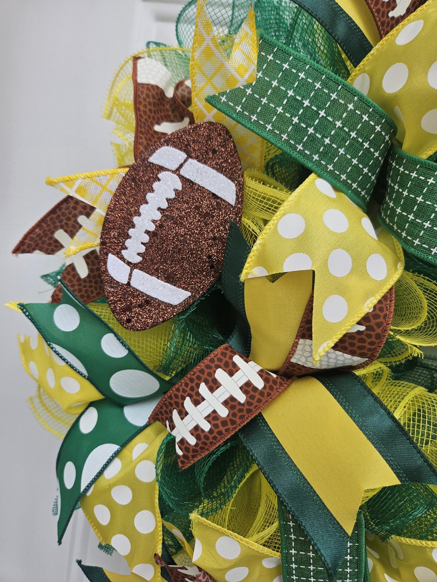 Oregon Ducks Wreath, Football Lover, College Football, Front Door Decor, Man Cave