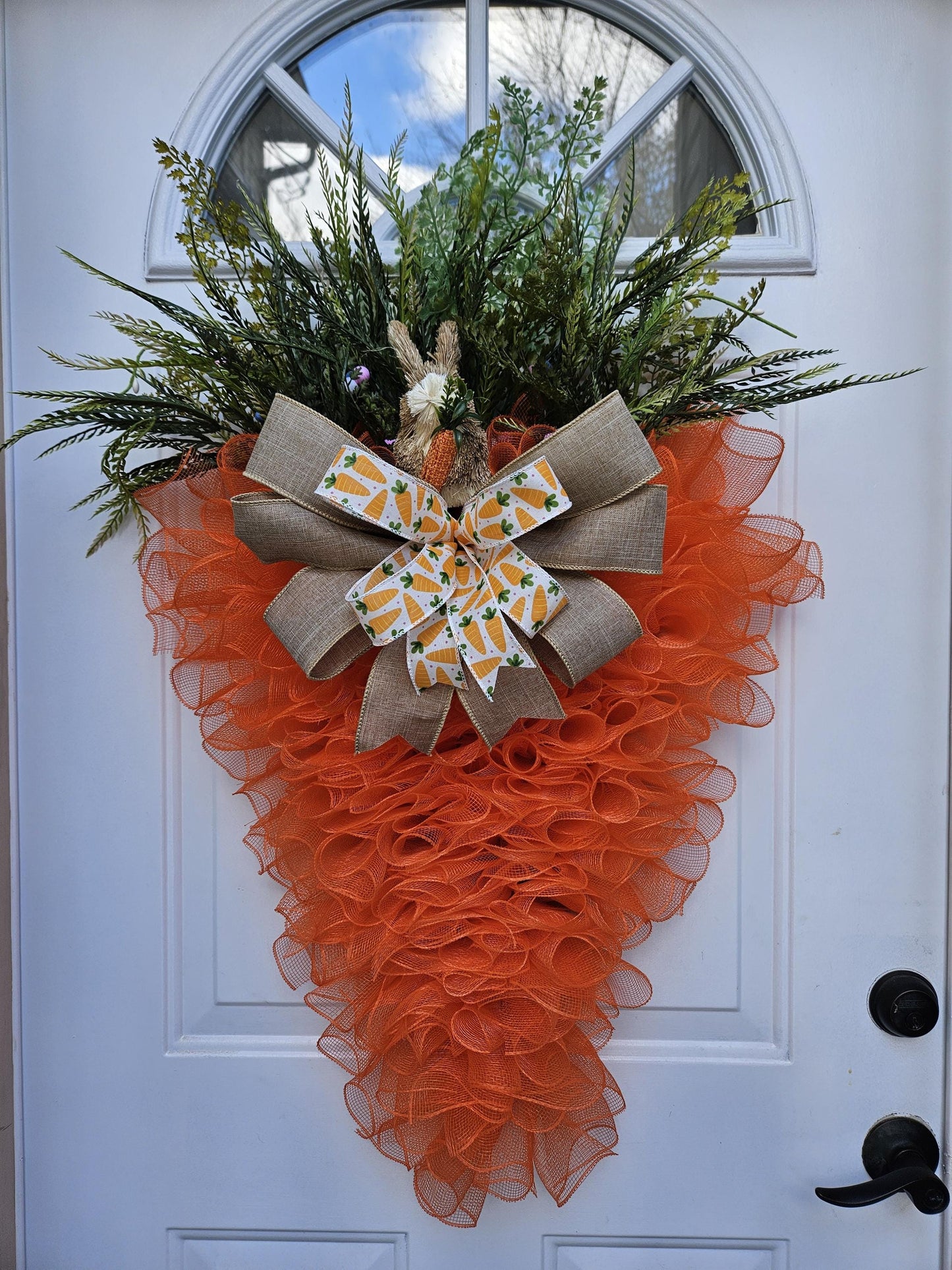 XL Carrot Wreath Door Hanger, Easter / Spring
