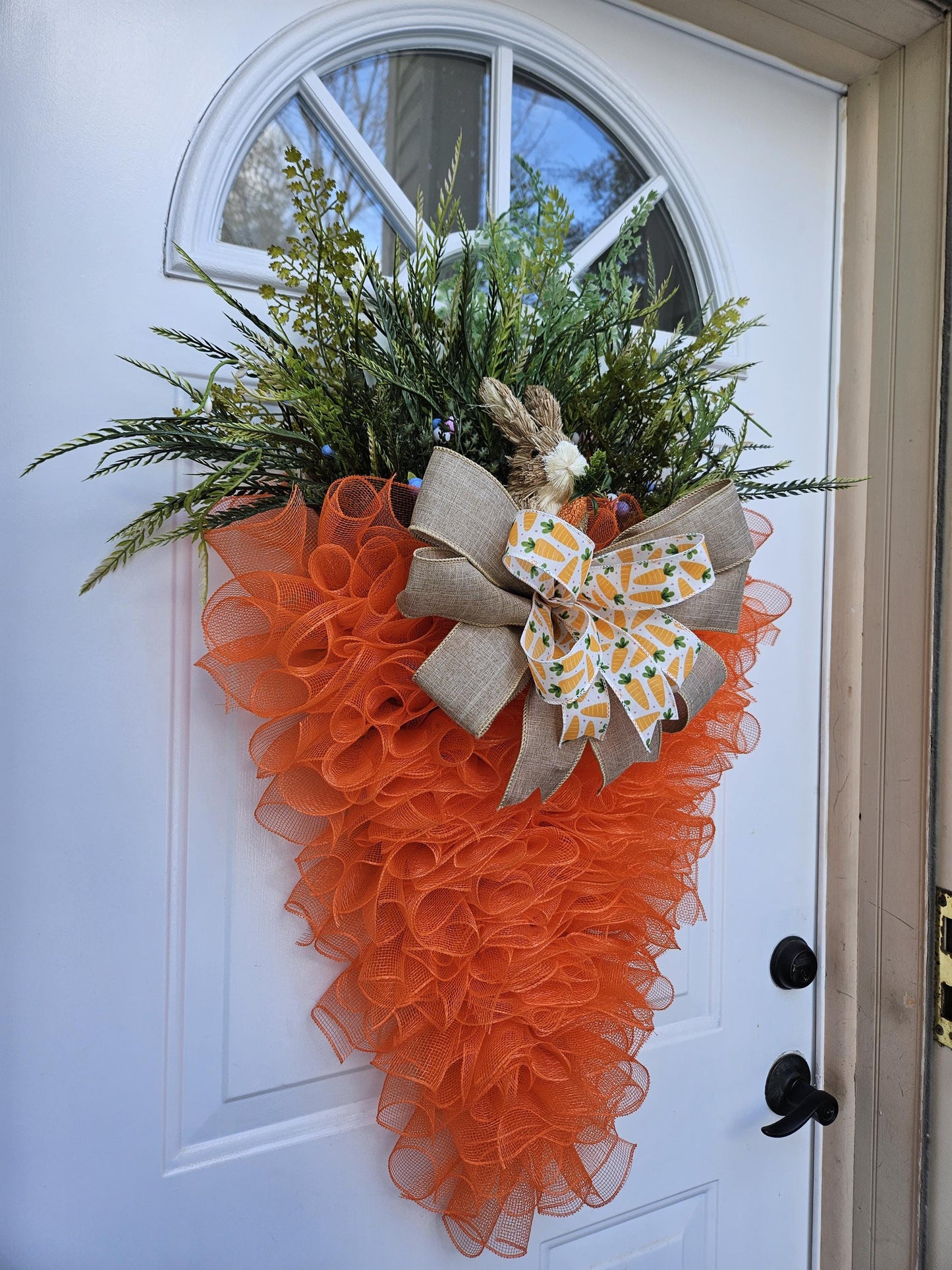 XL Carrot Wreath Door Hanger, Easter / Spring