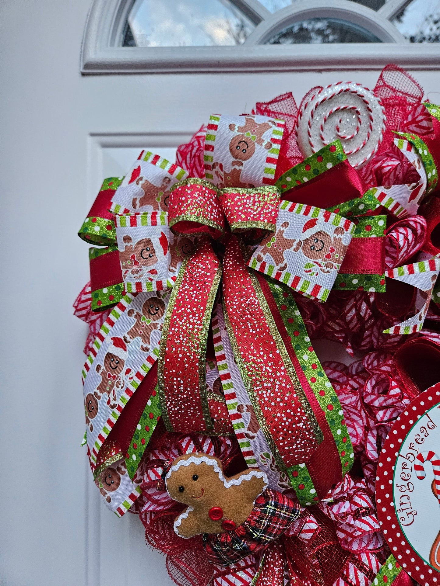 Gingerbread Holiday Wreath