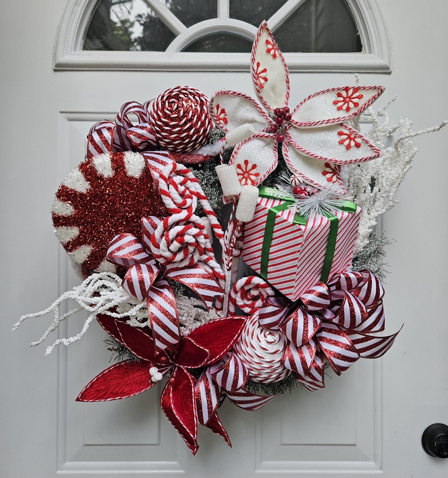 Peppermint Wreath, Christmas Wreath, Candy Christmas