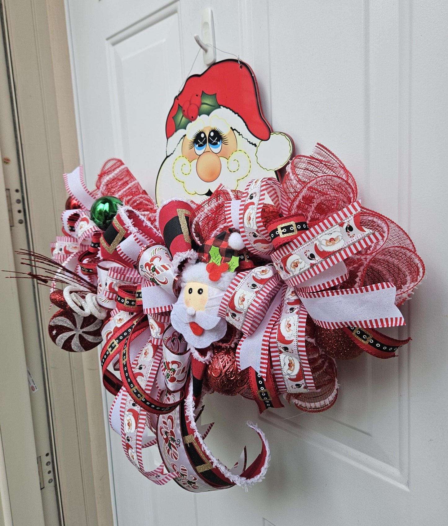Cute Santa Door Hanger Wreath